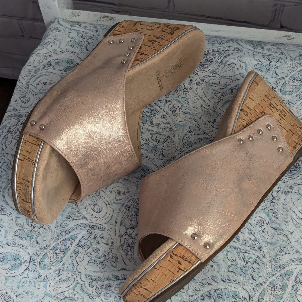 Volatile sandals - Picture 8 of 15